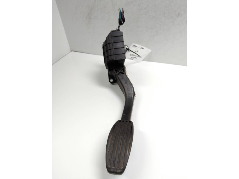 Recambio de potenciometro pedal para fiat nuova 500 (150) lounge referencia OEM IAM C497  