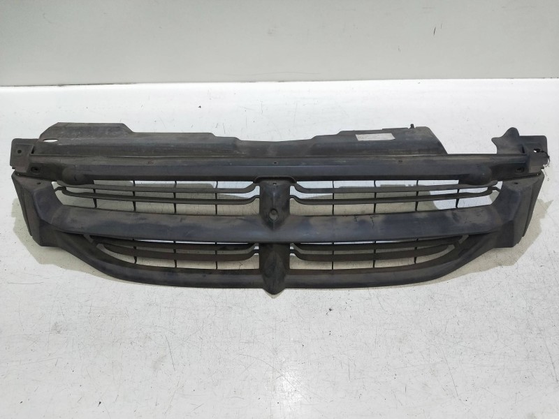 Recambio de rejilla delantera para chrysler voyager (gs) referencia OEM IAM   