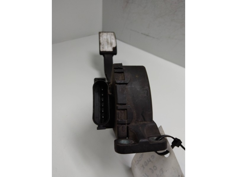 Recambio de potenciometro pedal para ford focus c-max (cap) 1.6 tdci cat referencia OEM IAM 6PV00864110 3M519F836AF 