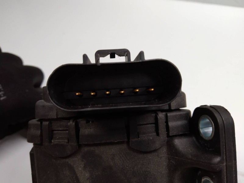 Recambio de potenciometro pedal para ford fiesta (cbk) 1.4 16v cat referencia OEM IAM 6PV00856700 2S619F836AA 