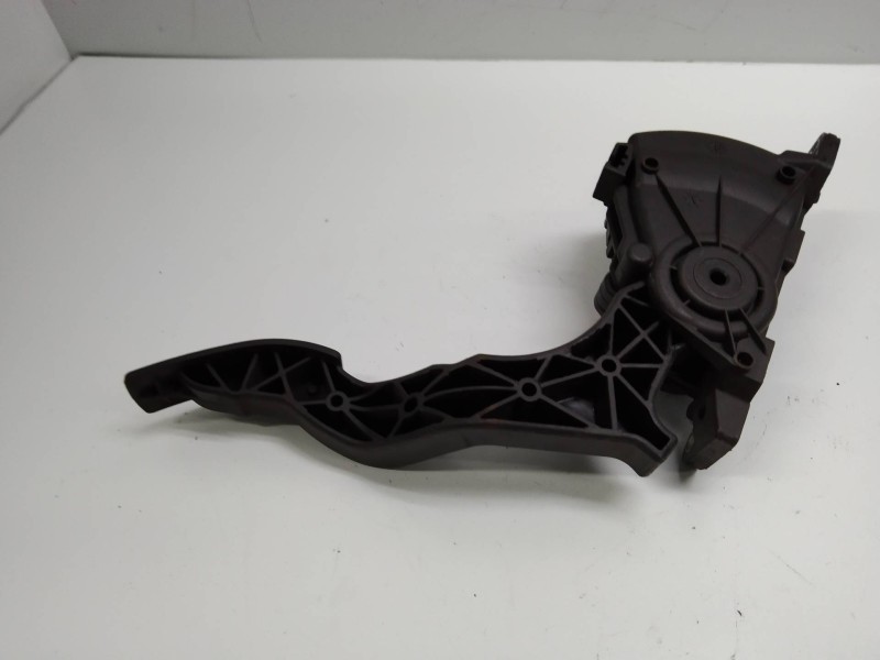 Recambio de potenciometro pedal para ford fusion (cbk) 1.6 tdci cat referencia OEM IAM 6PV00858700 2S619F836AA  Recambio de potenciometro pedal para ford fusion (cbk) 1.6 tdci cat referencia OEM IAM 6PV00858700 2S619F836AA