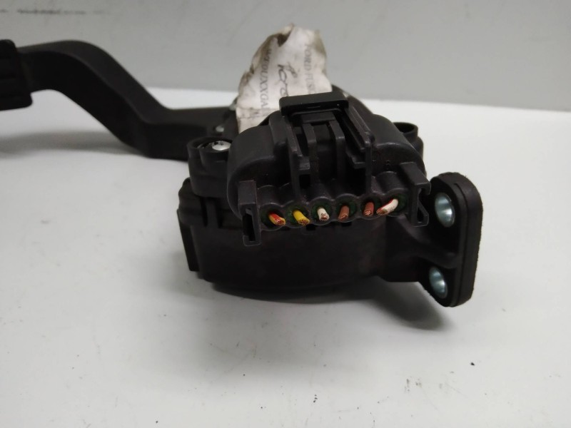 Recambio de potenciometro pedal para ford fusion (cbk) 1.6 tdci cat referencia OEM IAM 6PV00858700 2S619F836AA  Recambio de potenciometro pedal para ford fusion (cbk) 1.6 tdci cat referencia OEM IAM 6PV00858700 2S619F836AA