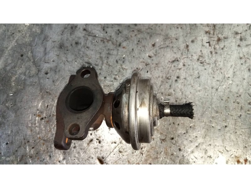 Recambio de valvula egr para audi a4 berlina (b5) 1.9 tdi referencia OEM IAM 028131501E  