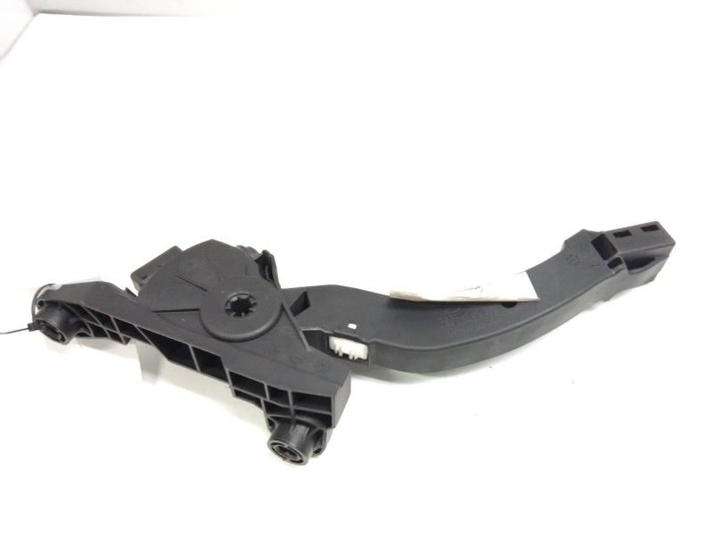 Recambio de potenciometro pedal para hyundai i30 (gd) 1.6 crdi cat referencia OEM IAM 327003XXXX  