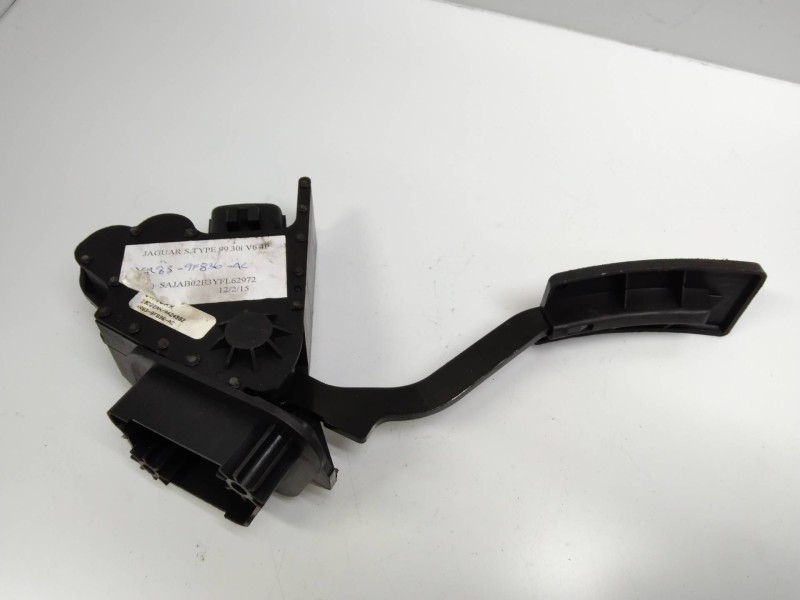Recambio de potenciometro pedal para jaguar s-type 3.0 v6 24v cat referencia OEM IAM XR839F836AC  