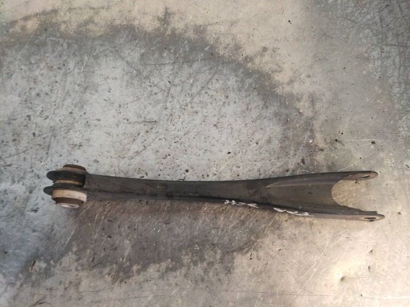 Recambio de brazo suspension superior trasero derecho para bmw serie 3 lim. (f30) 318d referencia OEM IAM 679252504  