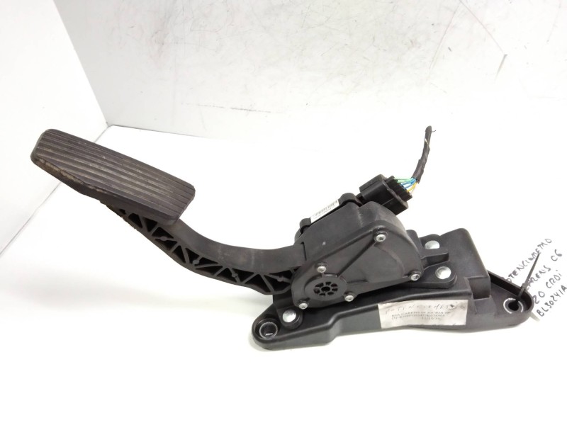 Recambio de potenciometro pedal para kia carens (un) 2.0 crdi referencia OEM IAM 327261D200 BL30241A1D200 