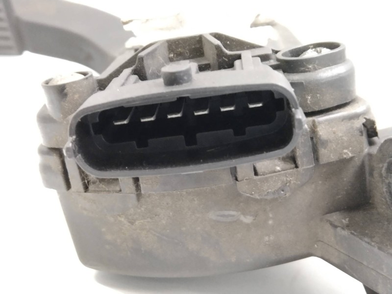 Recambio de potenciometro pedal para kia cerato 2.0 turbodiesel cat referencia OEM IAM 327002F200  