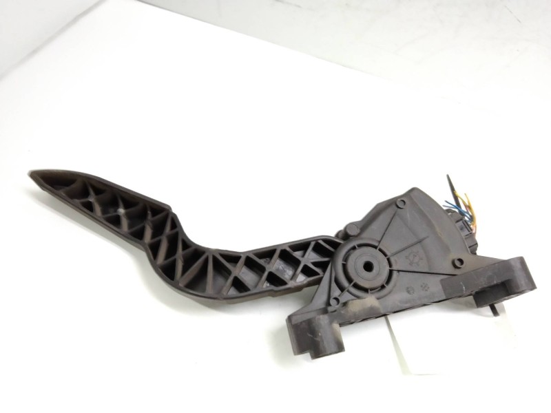 Recambio de potenciometro pedal para kia cerato 2.0 turbodiesel cat referencia OEM IAM 327002F200  