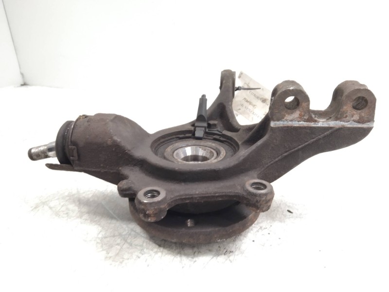 Recambio de mangueta delantera izquierda para citroen c4 berlina 1.4 16v referencia OEM IAM   