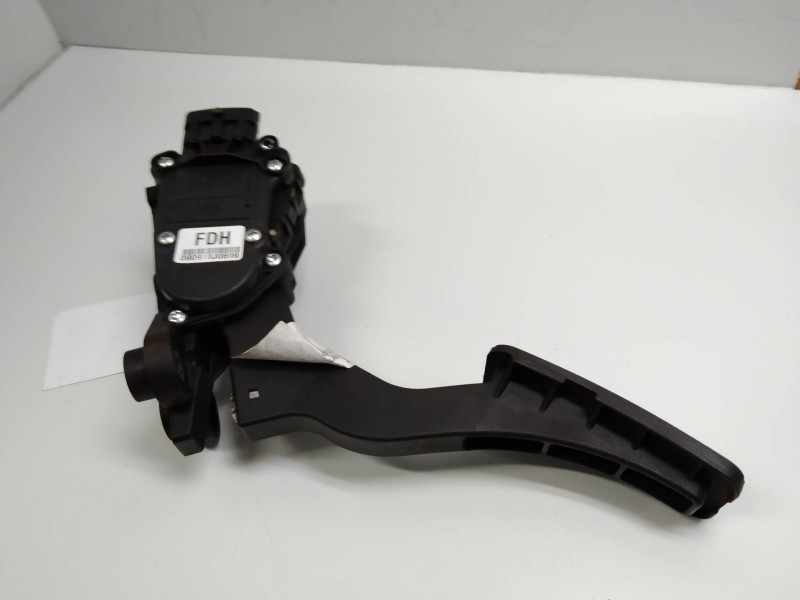 Recambio de potenciometro pedal para kia cee´d sporty wagon active referencia OEM IAM 32700XXXXX  