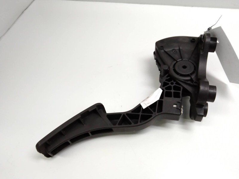 Recambio de potenciometro pedal para kia cee´d sporty wagon active referencia OEM IAM 32700XXXXX  