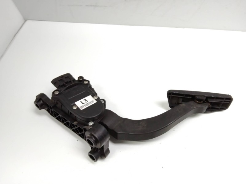 Recambio de potenciometro pedal para kia sportage 2.0 turbodiesel cat referencia OEM IAM 327001FXXX  