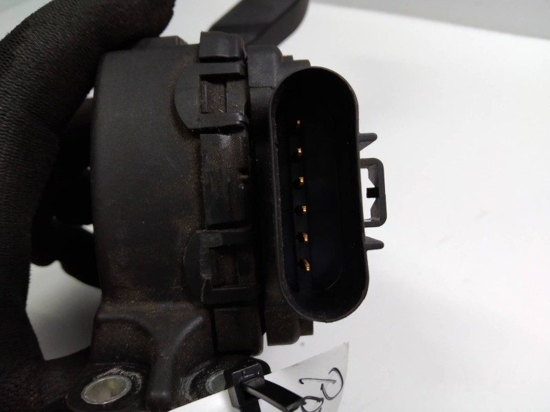 Recambio de potenciometro pedal para mazda 2 berlina (dy) 1.4 diesel cat referencia OEM IAM 6PV00856700 2S619F836AA 