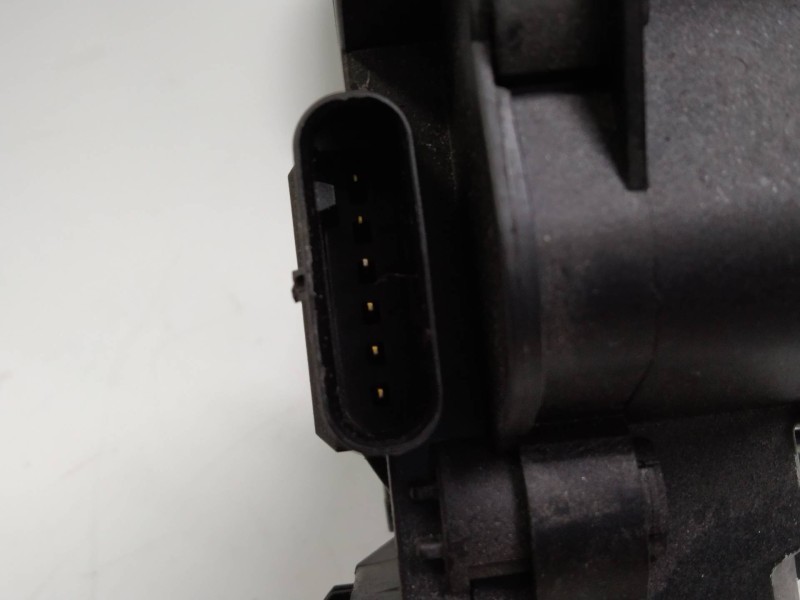 Recambio de potenciometro pedal para mercedes clase cla (w117) shooting brake cla 220 d (117.903) referencia OEM IAM A2463001604