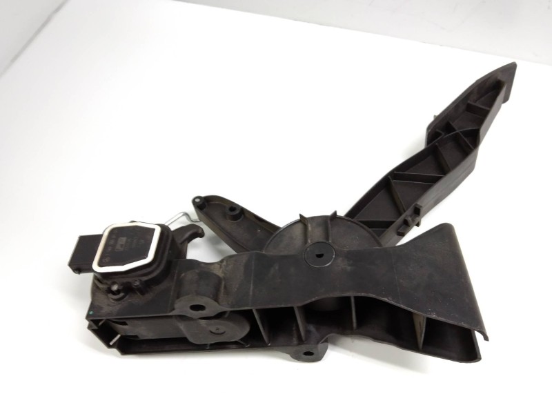 Recambio de potenciometro pedal para mercedes clase a (w169) 2.0 cdi cat referencia OEM IAM A1693000104  