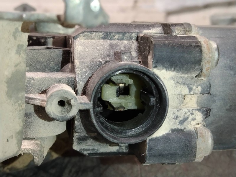 Recambio de elevalunas trasero izquierdo para nissan navara pick-up (d40m) double cab le 4x4 referencia OEM IAM 400927B  4P