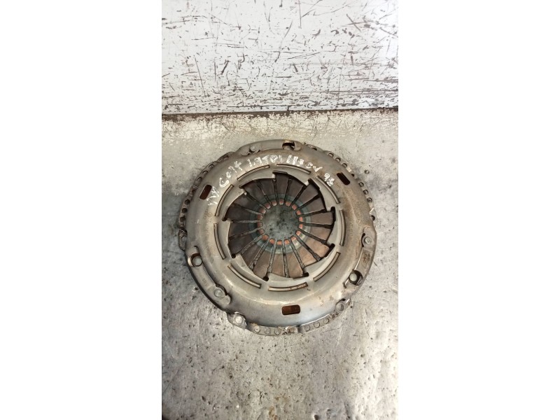 Recambio de kit embrague para volkswagen golf iv berlina (1j1) básico referencia OEM IAM   