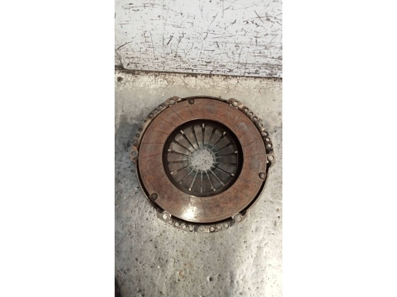 Recambio de kit embrague para volkswagen golf iv berlina (1j1) básico referencia OEM IAM   