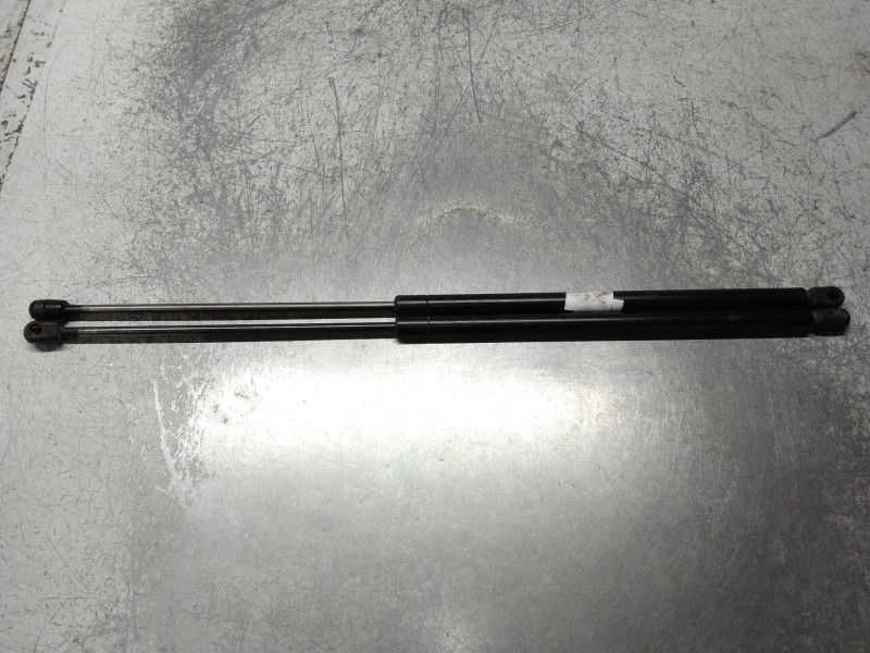 Recambio de amortiguadores maletero / porton para mercedes clase m (w163) 270 cdi (163.113) referencia OEM IAM A1637400045  