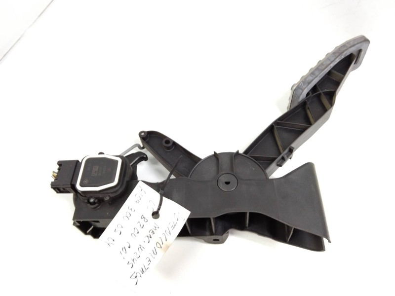 Recambio de potenciometro pedal para mercedes clase b (w245) 2.0 cdi cat referencia OEM IAM A1653000504  