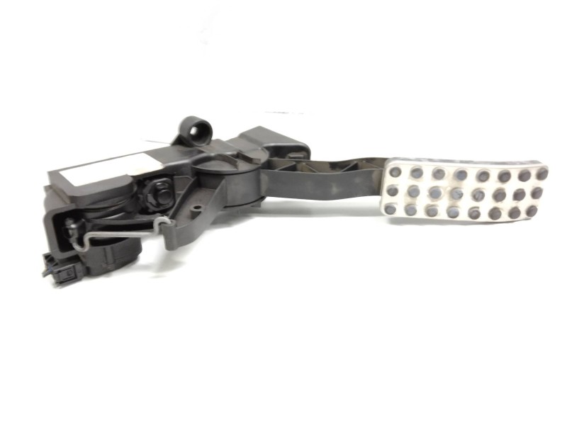 Recambio de potenciometro pedal para mercedes clase b (w245) 2.0 cdi cat referencia OEM IAM A1653000504  