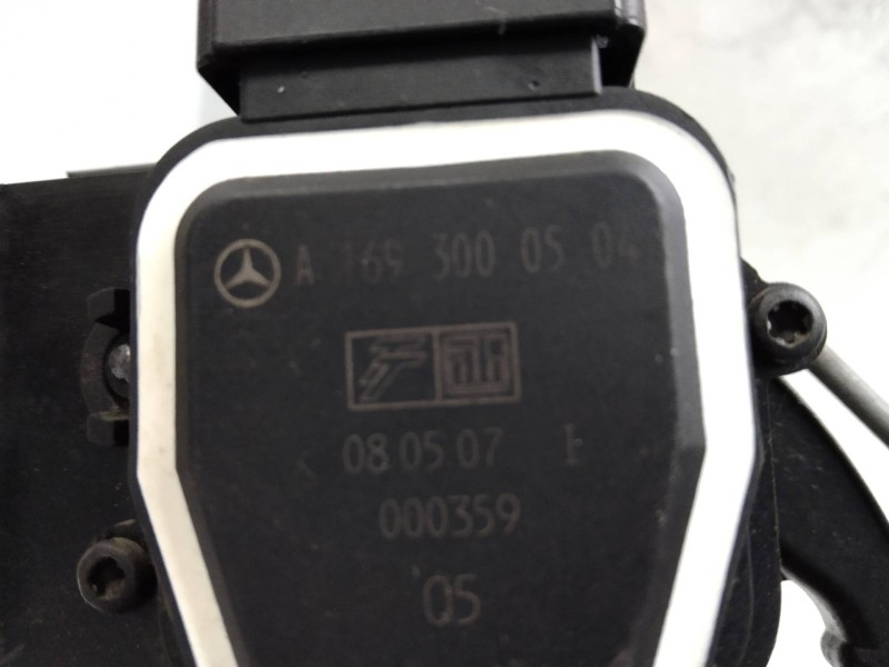 Recambio de potenciometro pedal para mercedes clase b (w245) 2.0 cdi cat referencia OEM IAM A1653000504  