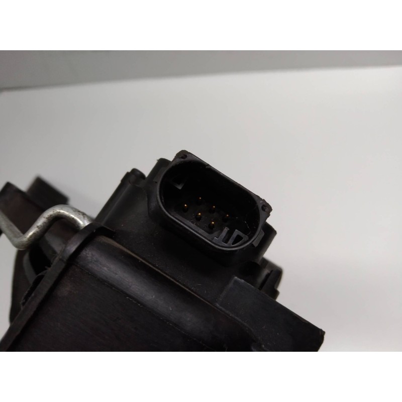 Recambio de potenciometro pedal para mercedes clase b (w245) 2.0 cdi cat referencia OEM IAM A1693000304  