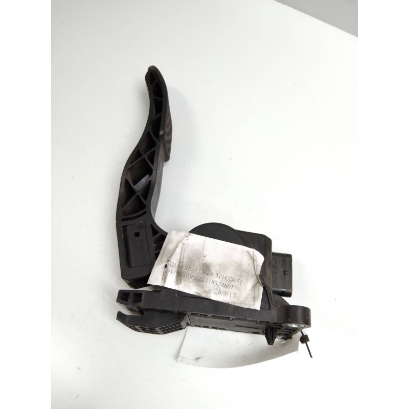 Recambio de potenciometro pedal para mercedes sprinterii caja cerrada (desde 01.06) 2.1 cdi cat referencia OEM IAM 0280755023 A9