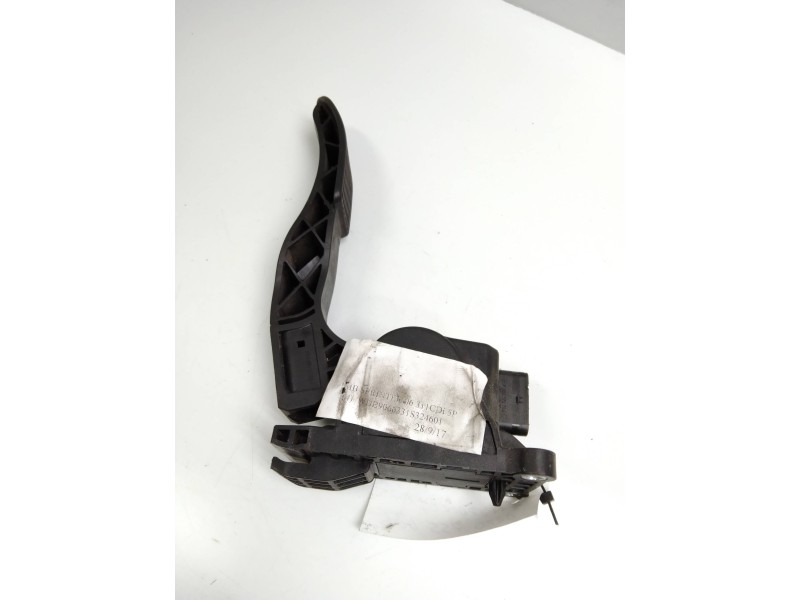 Recambio de potenciometro pedal para mercedes sprinterii caja cerrada (desde 01.06) 2.1 cdi cat referencia OEM IAM 0280755023 A9