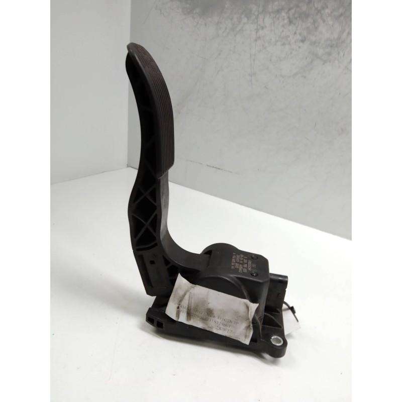 Recambio de potenciometro pedal para mercedes sprinterii caja cerrada (desde 01.06) 2.1 cdi cat referencia OEM IAM 0280755023 A9