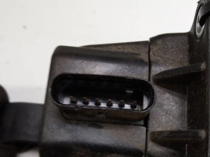 Recambio de potenciometro pedal para mercedes sprinterii caja cerrada (desde 01.06) 2.1 cdi cat referencia OEM IAM 0280755023 A9