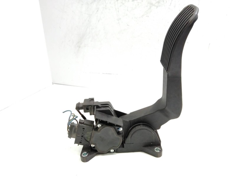 Recambio de potenciometro pedal para mercedes sprinter 02.00  caja cerrada 2.2 cdi cat referencia OEM IAM 0281002337 A9013000504