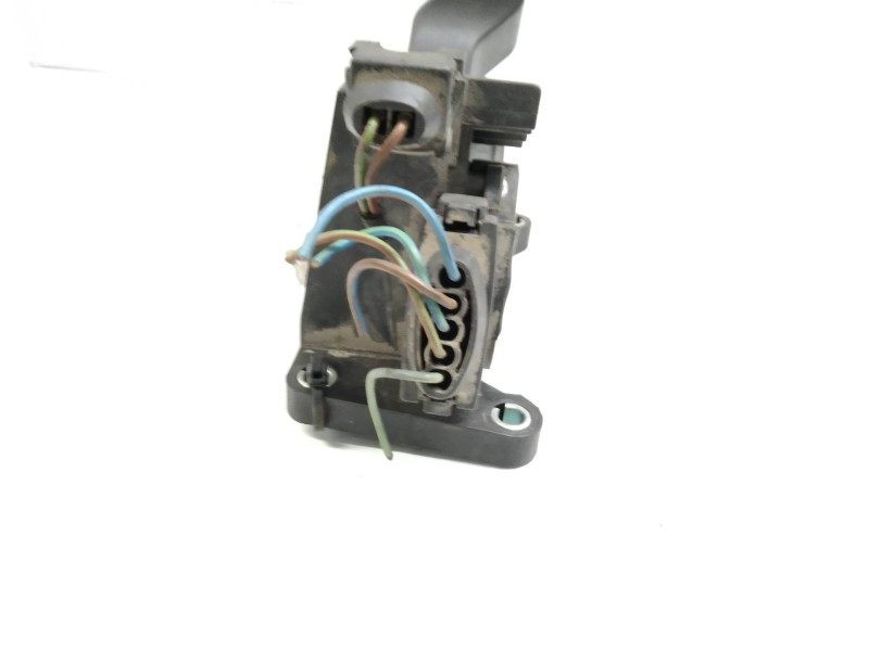Recambio de potenciometro pedal para mercedes sprinter 02.00  caja cerrada 2.2 cdi cat referencia OEM IAM 0281002337 A9013000504