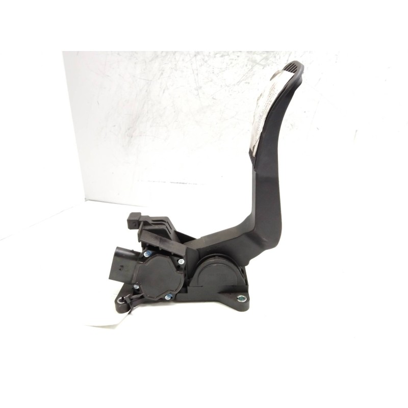 Recambio de potenciometro pedal para mercedes sprinter 02.00  caja cerrada 2.2 cdi cat referencia OEM IAM 0281002335 A9013000404