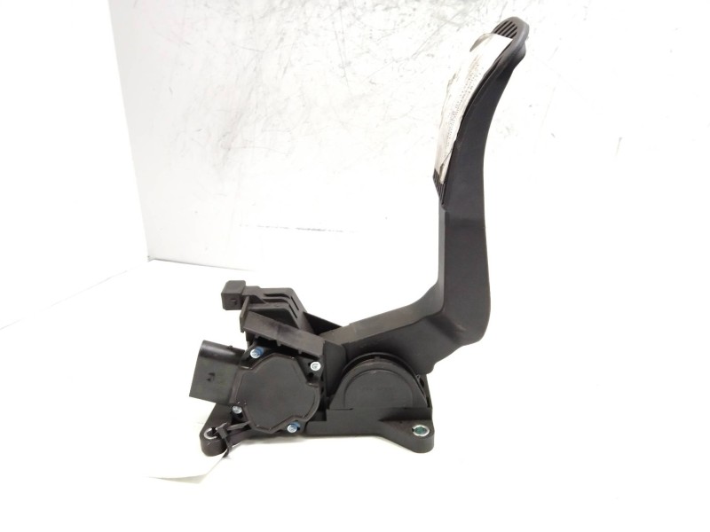 Recambio de potenciometro pedal para mercedes sprinter 02.00  caja cerrada 2.2 cdi cat referencia OEM IAM 0281002335 A9013000404