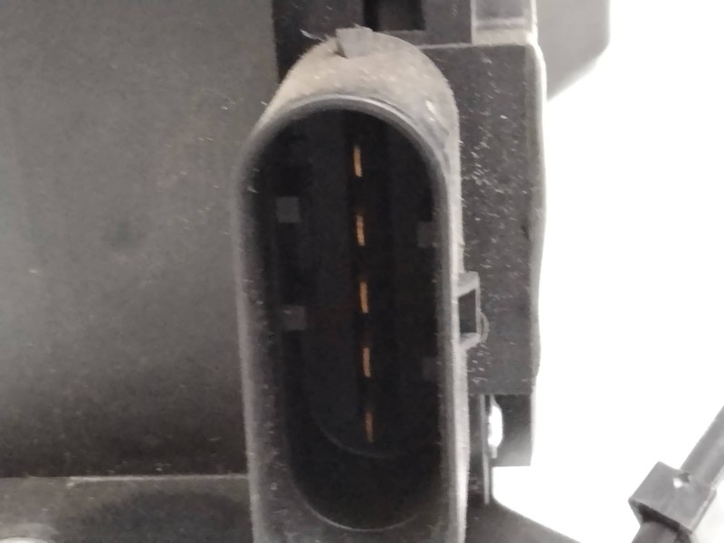 Recambio de potenciometro pedal para mercedes sprinter 02.00  caja cerrada 2.2 cdi cat referencia OEM IAM 0281002335 A9013000404