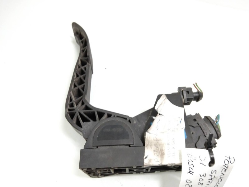 Recambio de potenciometro pedal para mercedes sprinter 02.00  caja abierta 2.2 cdi cat referencia OEM IAM 0281002337 A9013000504