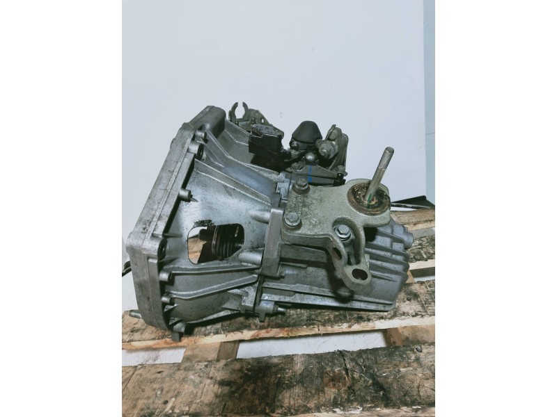 Recambio de caja cambios para lancia delta (181) argento referencia OEM IAM 1369696 234874 235893 