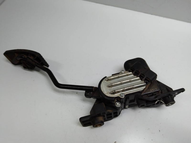 Recambio de potenciometro pedal para mitsubishi l 200 (ka0/kb0) 2.5 di-d cat referencia OEM IAM APM30009  