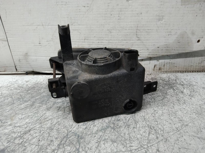 Recambio de faro antiniebla izquierdo para opel corsa c elegance referencia OEM IAM 90534968  