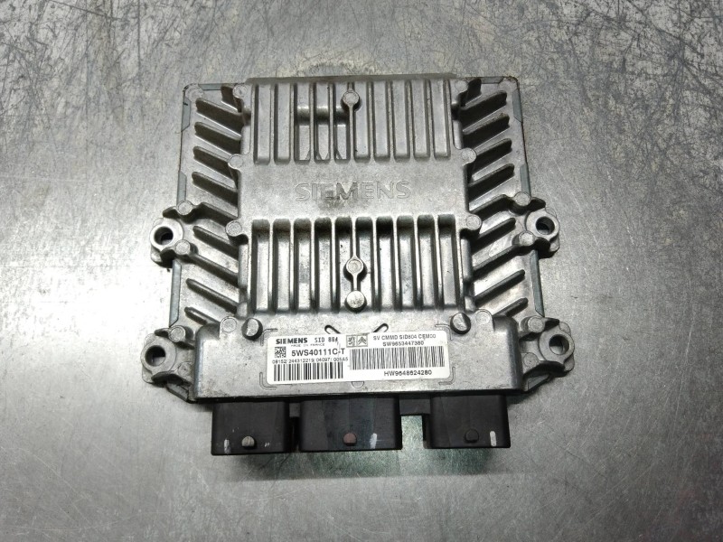 Recambio de centralita motor uce para citroen c2 sx referencia OEM IAM 5WS40111CT SW9653447380 HW9648624280 SID804