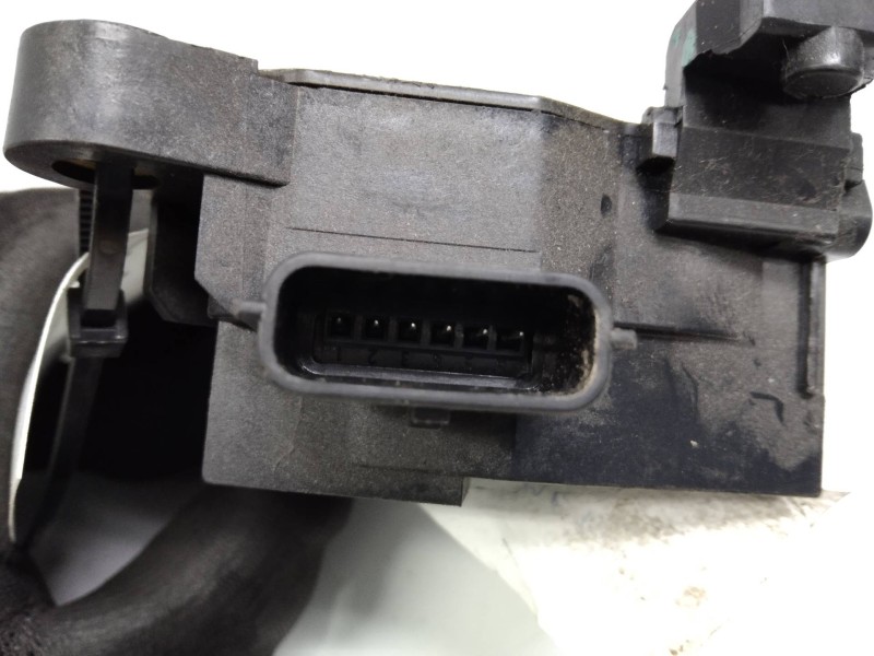 Recambio de potenciometro pedal para nissan micra (k13) acenta referencia OEM IAM 180021HMOB  