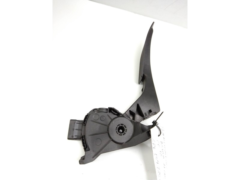 Recambio de potenciometro pedal para opel astra j lim. 1.7 16v cdti referencia OEM IAM 6PV00976507 13252702 