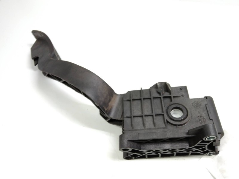 Recambio de potenciometro pedal para opel corsa d 1.3 16v cdti referencia OEM IAM 55702020  