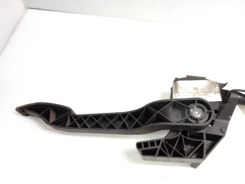 Recambio de potenciometro pedal para opel combo (corsa c) 1.7 16v di cat (y 17 dtl / lk8) referencia OEM IAM 6PV00811000 9129423