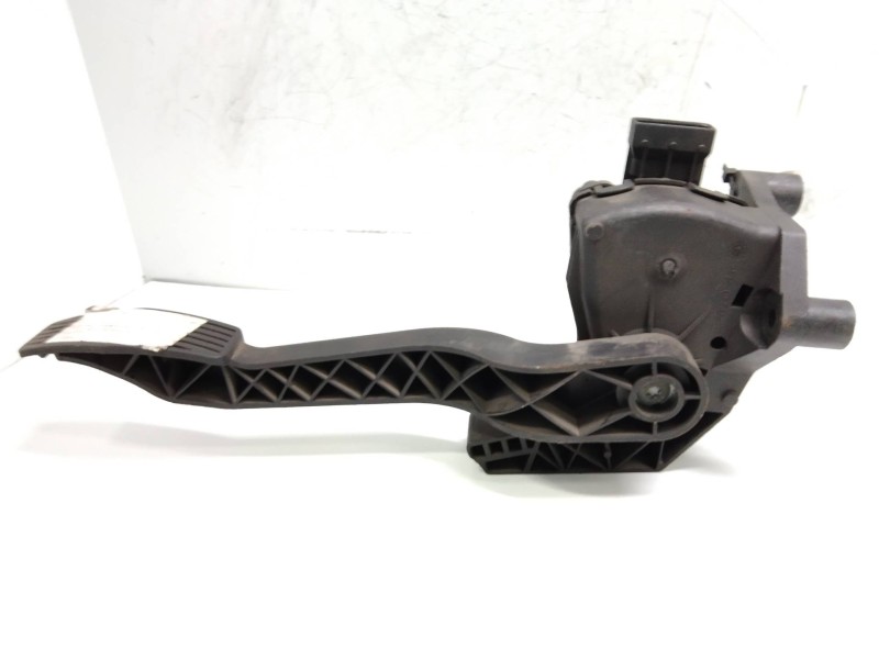 Recambio de potenciometro pedal para opel corsa c 1.7 16v di cat (y 17 dtl / lk8) referencia OEM IAM 6PV00811000 9129423 