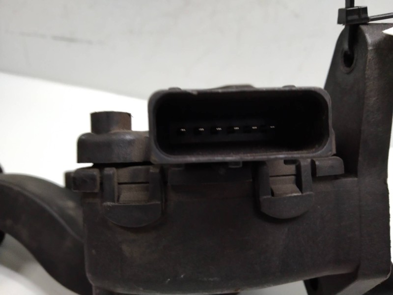 Recambio de potenciometro pedal para opel corsa c 1.7 16v di cat (y 17 dtl / lk8) referencia OEM IAM 6PV00811000 9129423 