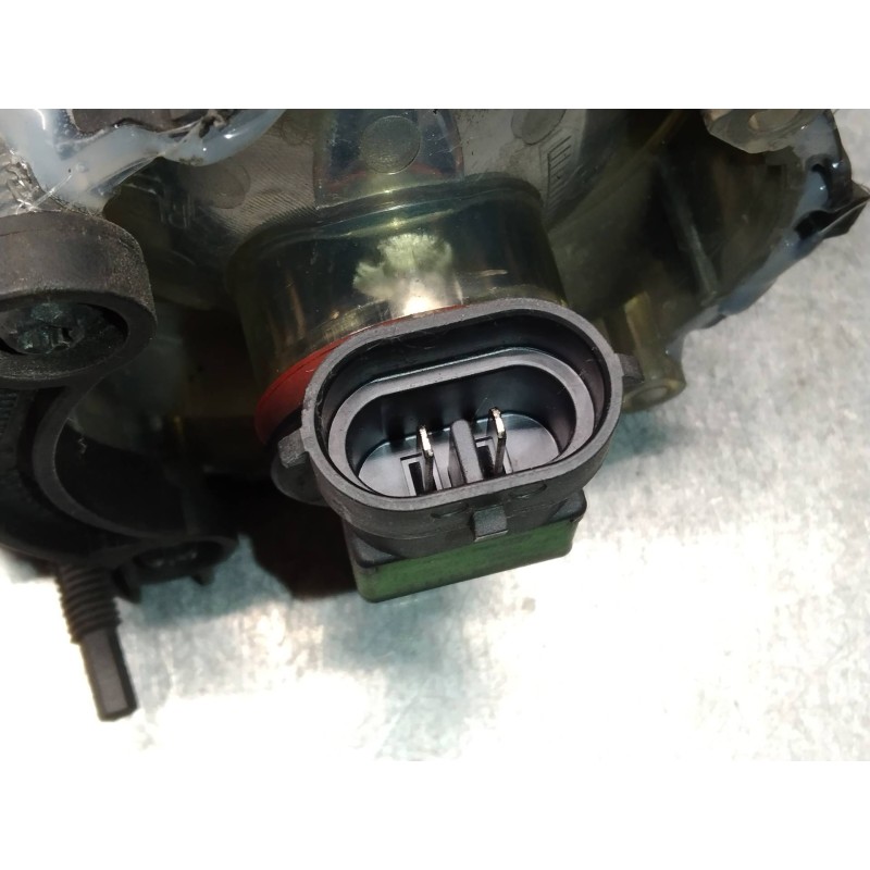 Recambio de faro antiniebla izquierdo para mercedes clase b (w245) 180 cdi (245.207) referencia OEM IAM 0305076001 A2518200756 
