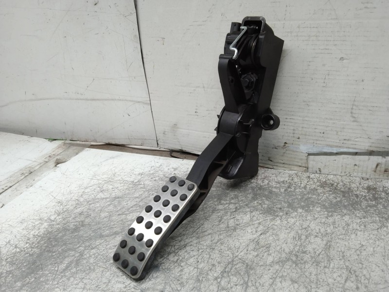 Recambio de potenciometro pedal para mercedes clase b (w245) 180 cdi (245.207) referencia OEM IAM A1693000504  